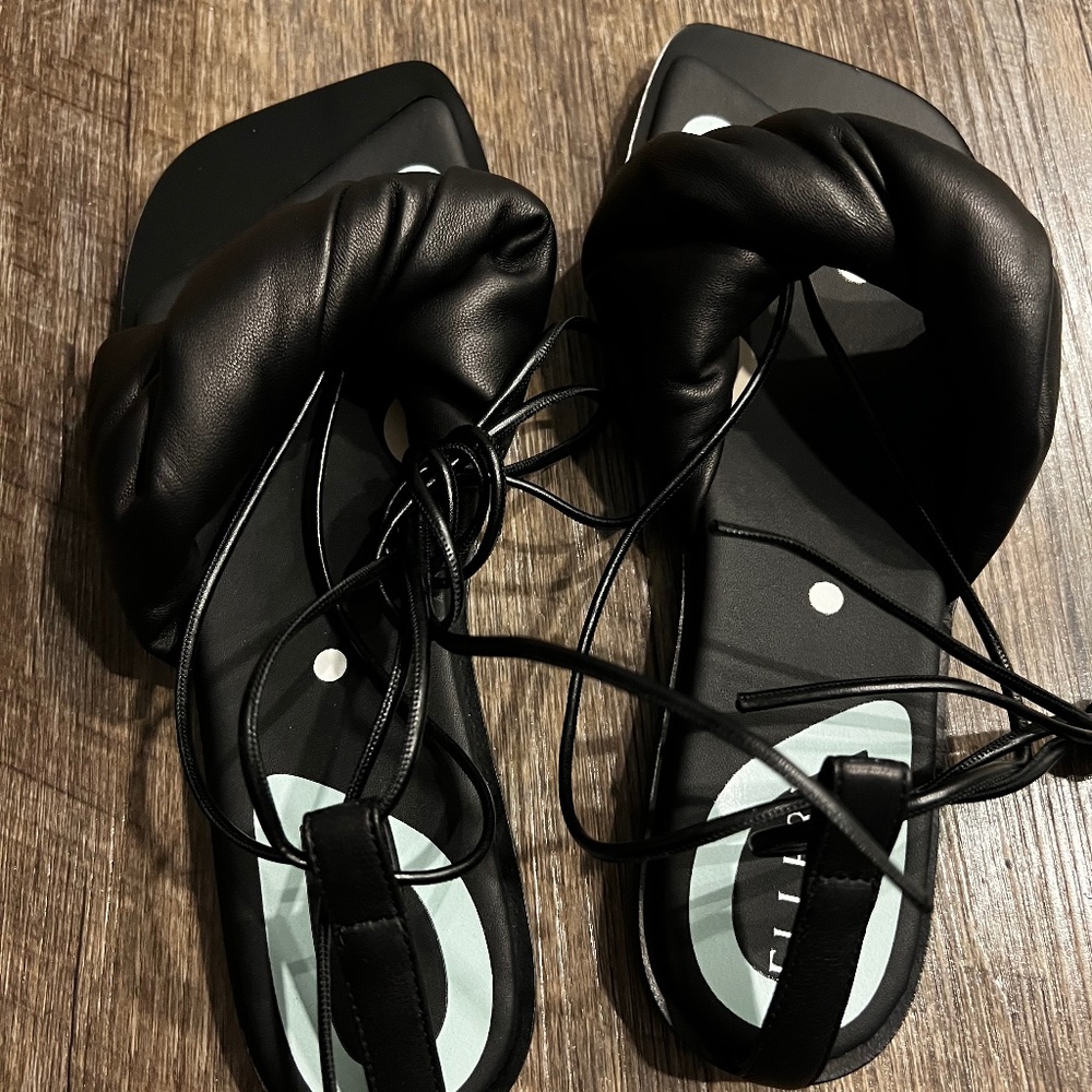 Ellery Themister wrap lace-up sandal 37